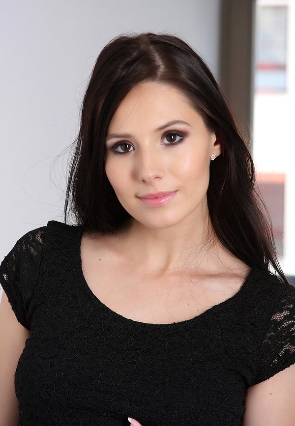 Людмила, 22